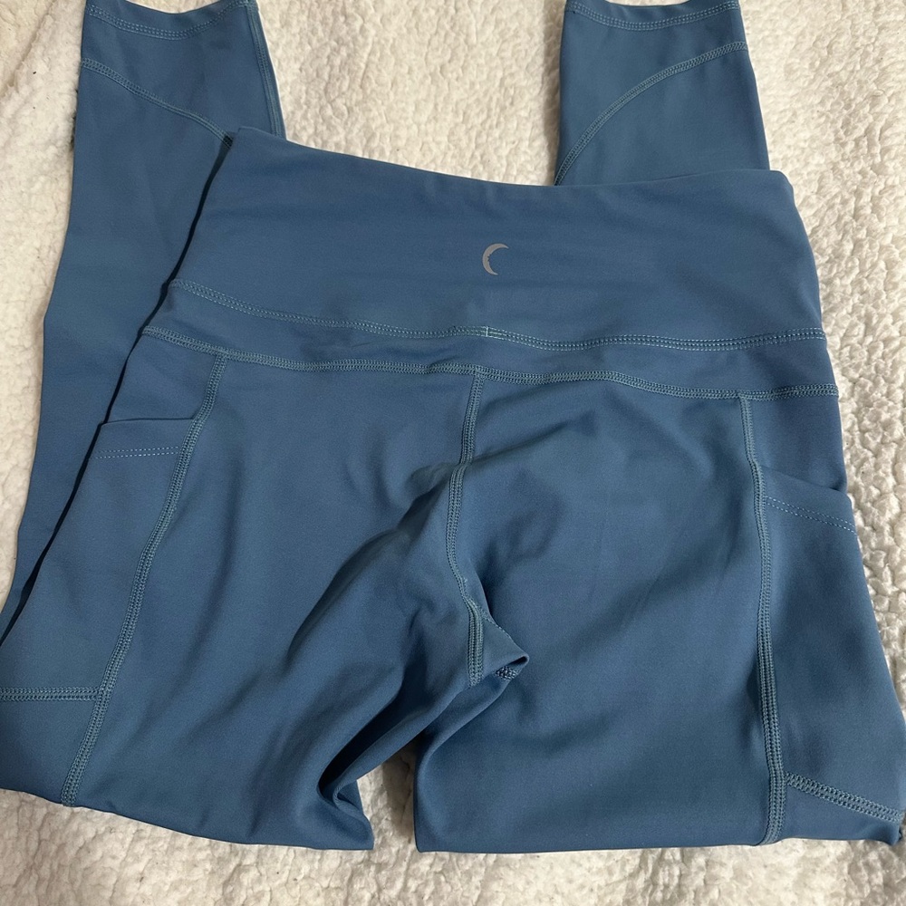 ZYIA Light-N-Tight size 6-8 Like New